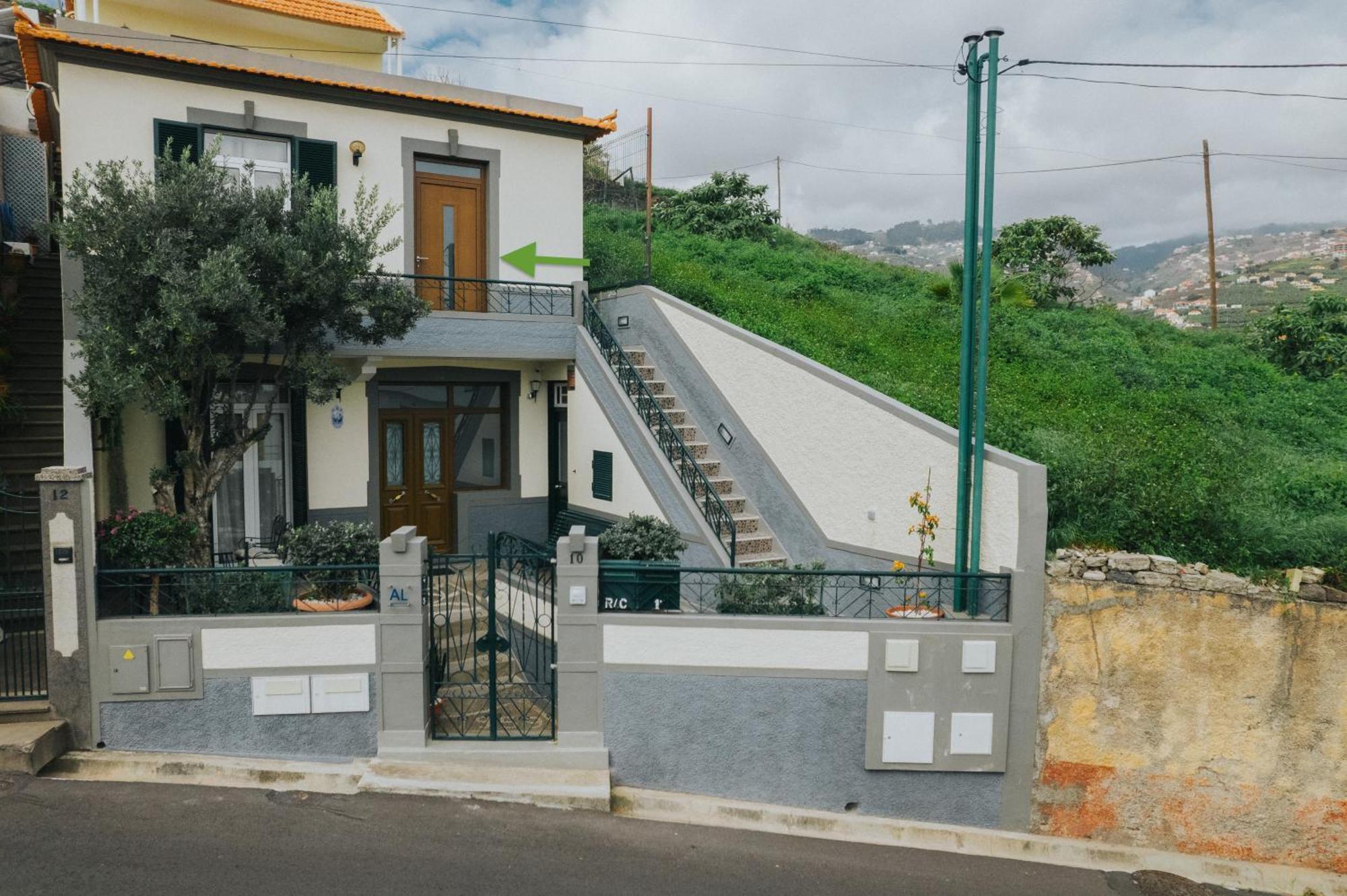 Pico Apartment'S Camara de Lobos Exterior photo