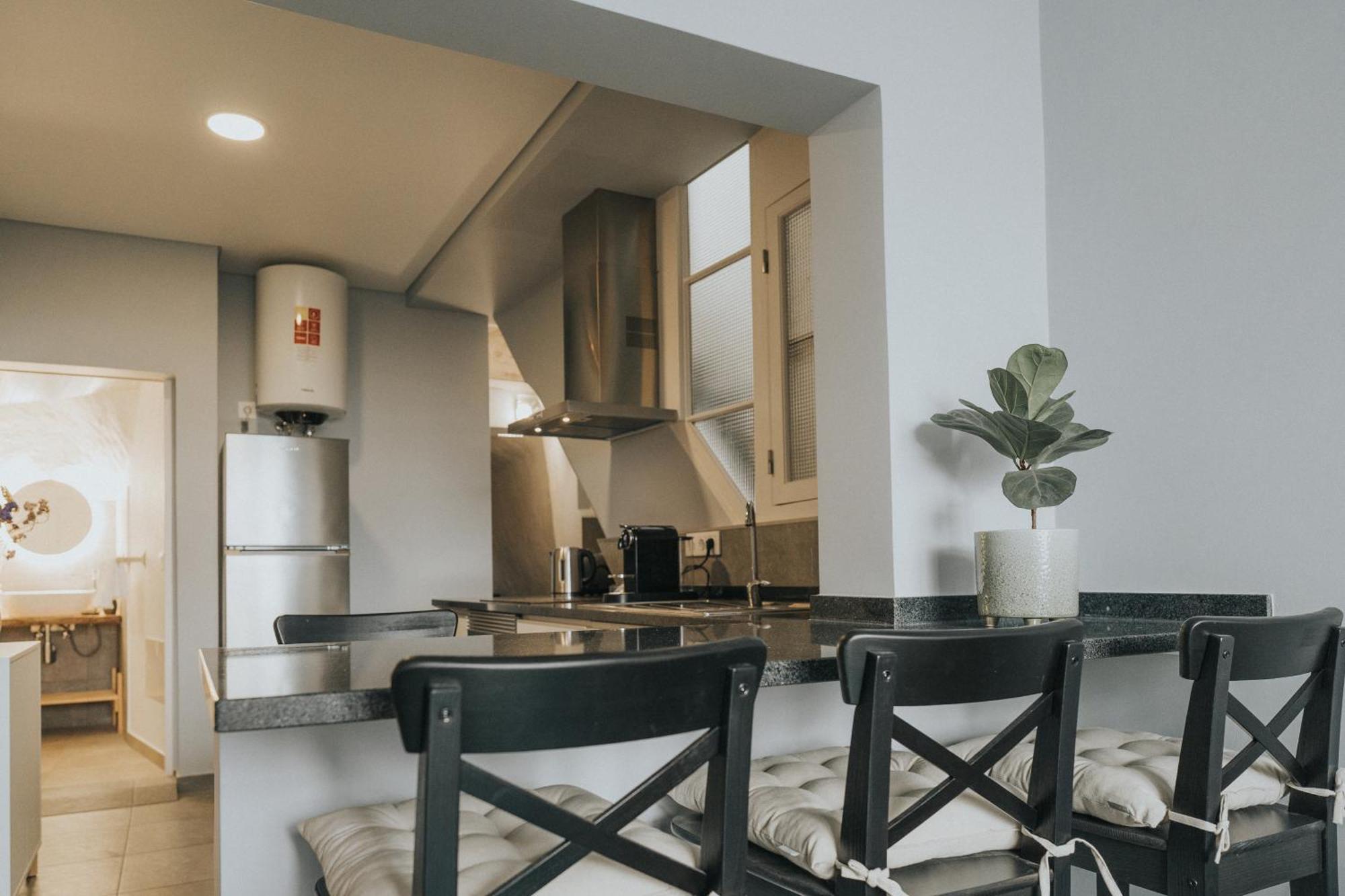 Pico Apartment'S Camara de Lobos Exterior photo